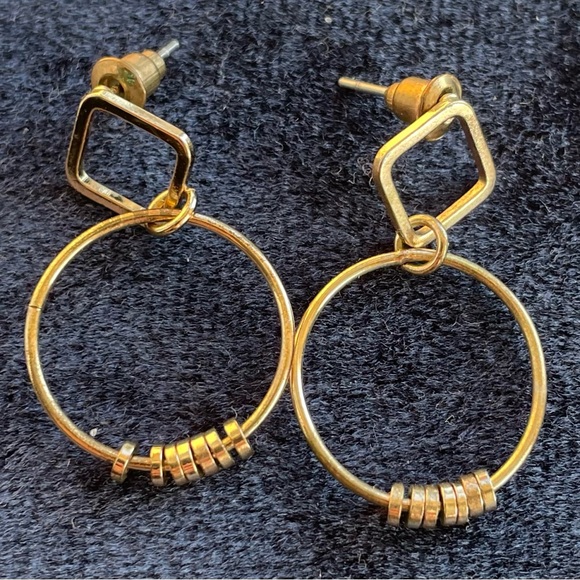 Gold Tone Earrings - Picture 1 of 5